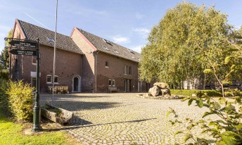 Gallery image mobile 3